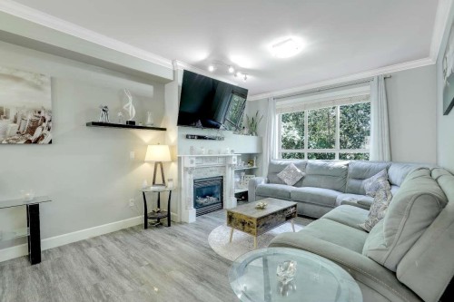 21-19560 68 Avenue, Surrey, BC 