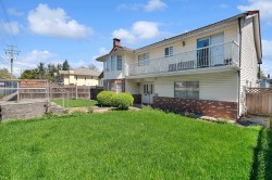 8724 128 Street Surrey, BC V3W 4G6