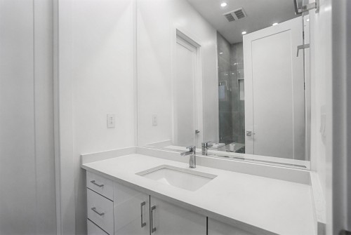 16035 10A Avenue, Surrey, BC 
