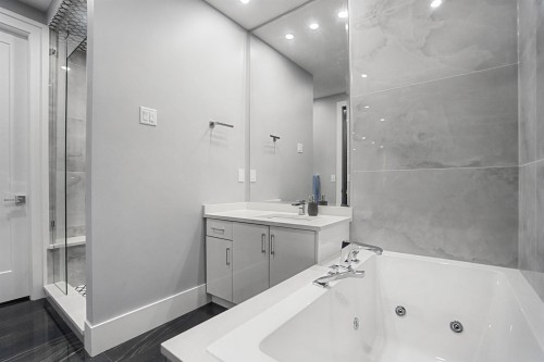 16035 10A Avenue, Surrey, BC 