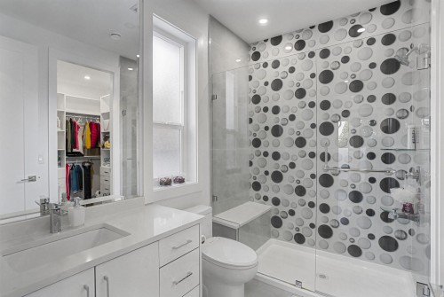 16035 10A Avenue, Surrey, BC 