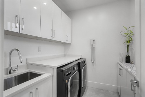 16035 10A Avenue, Surrey, BC 