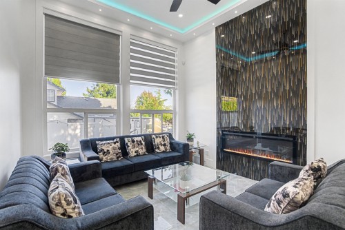 16035 10A Avenue, Surrey, BC 