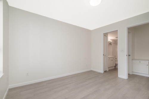 213-19750 64 Avenue, Langley, BC 