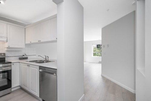 213-19750 64 Avenue, Langley, BC 