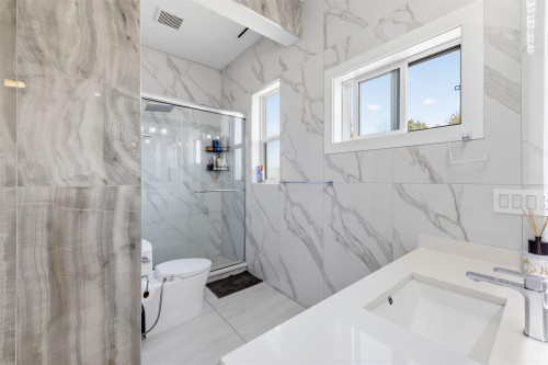 17018 57 Avenue, Surrey, BC 