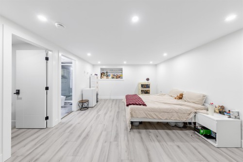 17018 57 Avenue, Surrey, BC 