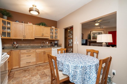 304-5489 201 Street, Langley, BC 