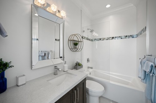 687 204Th Street, Langley, BC 