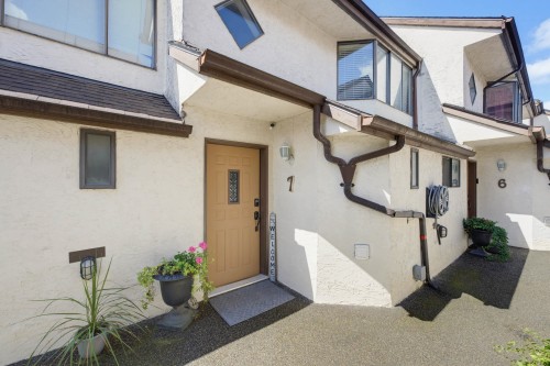 7-20229 Fraser Highway, Langley, BC 