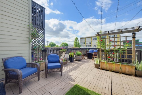 7-20229 Fraser Highway, Langley, BC 