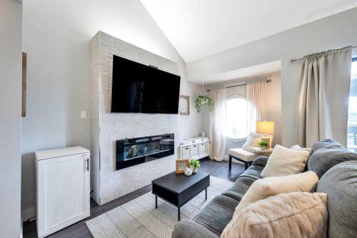 7-20229 Fraser Highway, Langley, BC 