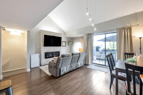7-20229 Fraser Highway, Langley, BC 