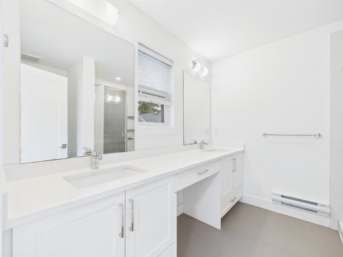 13-16760 25 Avenue, Surrey, BC 