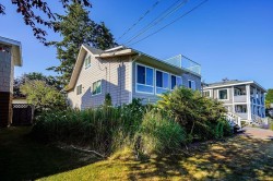 15841 Buena Vista Avenue Surrey, BC V4B 2A2