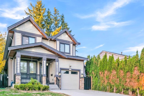 11899 74b Avenue  Delta, BC V4C 1H2