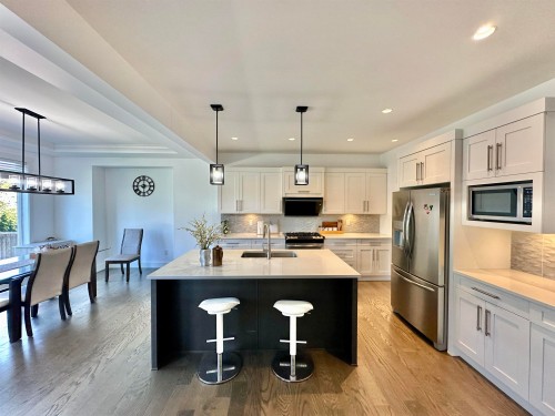 8455 207 Street , Langley, BC V1M 3X4 5