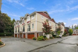 6-2689 Parkway Drive Surrey, BC V4P 0C3