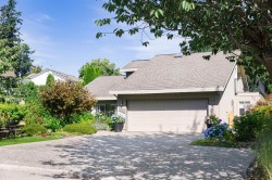 880 164a Street Surrey, BC V4A 9B9