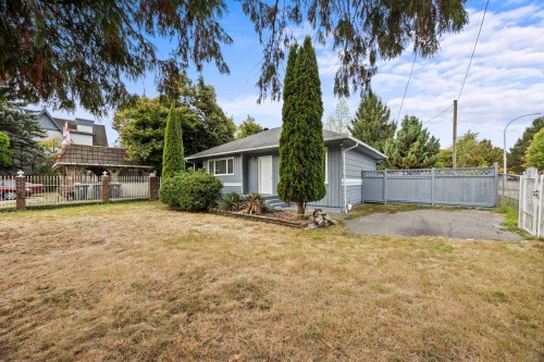 8495 164 Street , Surrey, BC V4N 1E1 2