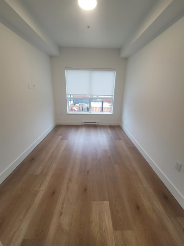 214-20282 72b Avenue , Langley, BC V2Y 4J9 5