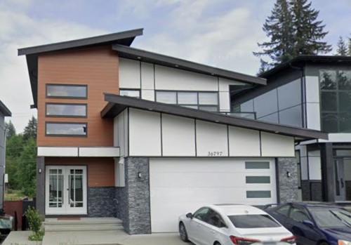 36797 Carl Creek Crescent Crescent  Abbotsford, BC V3G 0H4