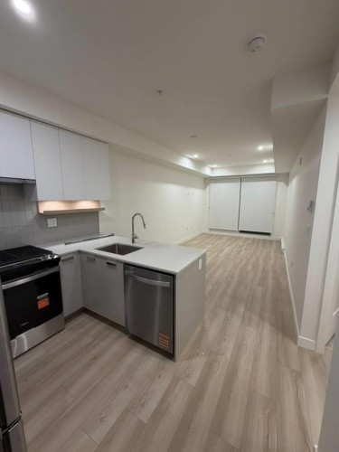 321-13760 76 A Avenue , Surrey, BC V3W 6T5 4