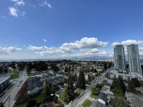 4XX-13359 Old Yale Rd , Surrey, BC V3T 3C6 5