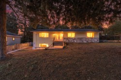 10032 122 Street Surrey, BC V3V 4M5