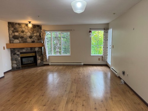 302-10668 138 St , Surrey, BC V3T 5T2 3