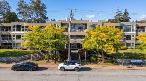 304-15809 Marine Drive  White Rock, BC V3B 1E7