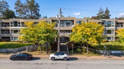 304-15809 Marine Drive White Rock, BC V3B 1E7