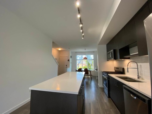 37-16678 25 Avenue , Surrey, BC V3Z 0Z2 2
