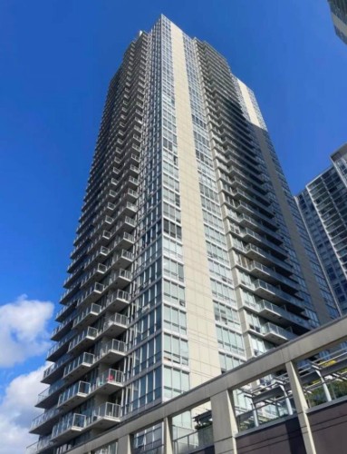 3404-13688 100 Ave , Surrey, BC V3T 0G5 2