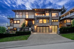 1117 Parker Street White Rock, BC V4B 4R8