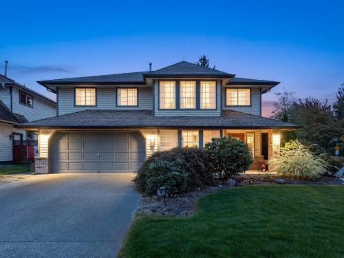 8621 215 Street  Langley, BC V1M 2G4