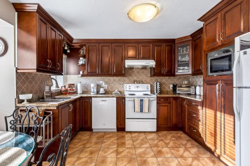 15110 95A Avenue, Surrey, BC 
