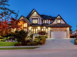 15949 39a Avenue Surrey, BC V3Z 0Y3