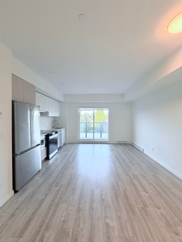 E305-10829 140 St. , Surrey, BC V3R 0H4 5