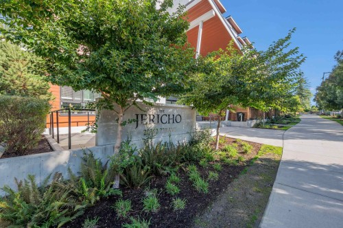 309-20362 72b Avenue  Langley, BC V2Y 5K4