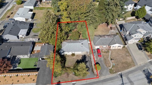 11055 80a Avenue  Delta, BC V4C 1Y4