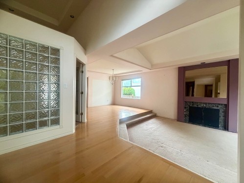 8537 166 Street , Surrey, BC V4N 3H1 4