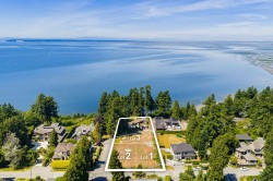 1515 126a Street Surrey, BC V4A 1K1