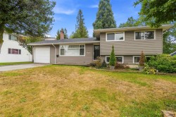 11530 95a Avenue Delta, BC V4C 3V5