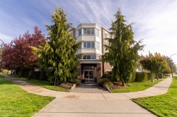 306-15357 Roper Avenue White Rock, BC V4B 2G2