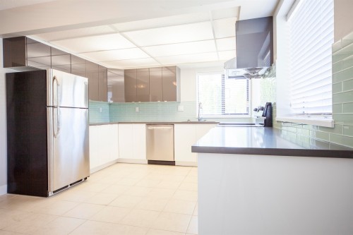 11604 75a Avenue , Delta, BC V4C 1J4 2