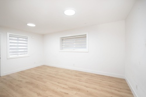Lower Suite-7137 204a Street , Langley, BC V2Y 3S7 3