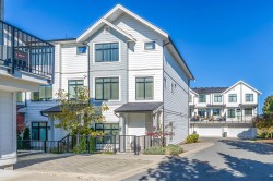 29-17557 100 Avenue Surrey, BC V4N 6V5