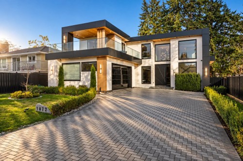 1072 Habgood Street  White Rock, BC V4B 4W8