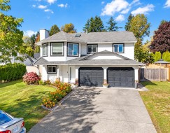 14217 67 Avenue Surrey, BC V3W 0P5